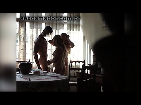 ❤️ Amigos sexuais convidam um homem gigante e uma ménage à trois com ele ️ Porno vídeo em pt-br.verhentai.ru ❌❤