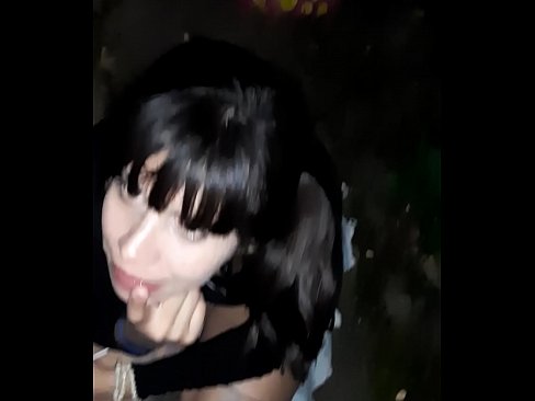 ❤️ Na rua, o pênis inchado em troca de doces ️ Porno vídeo em pt-br.verhentai.ru ❌❤